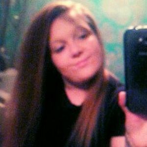 Meet your Posher, Selena